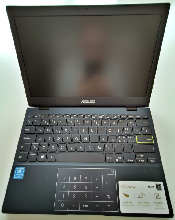 Asus E210MA - Vue d&rsquo;ensemble