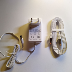Alimentation et câble RJ-45